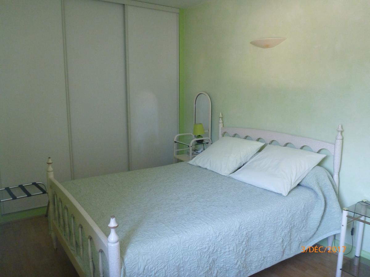 Logis Hotel Les Tilleuls Saint-Cirgues-de-Jordanne Екстер'єр фото